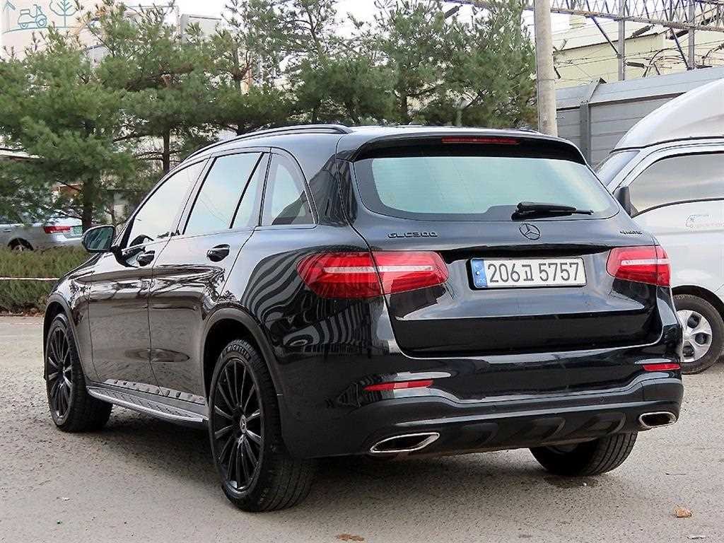 벤츠 GLC 클래스 GLC클래스 X253 GLC 300 4MATIC AMG LINE 이미지 3