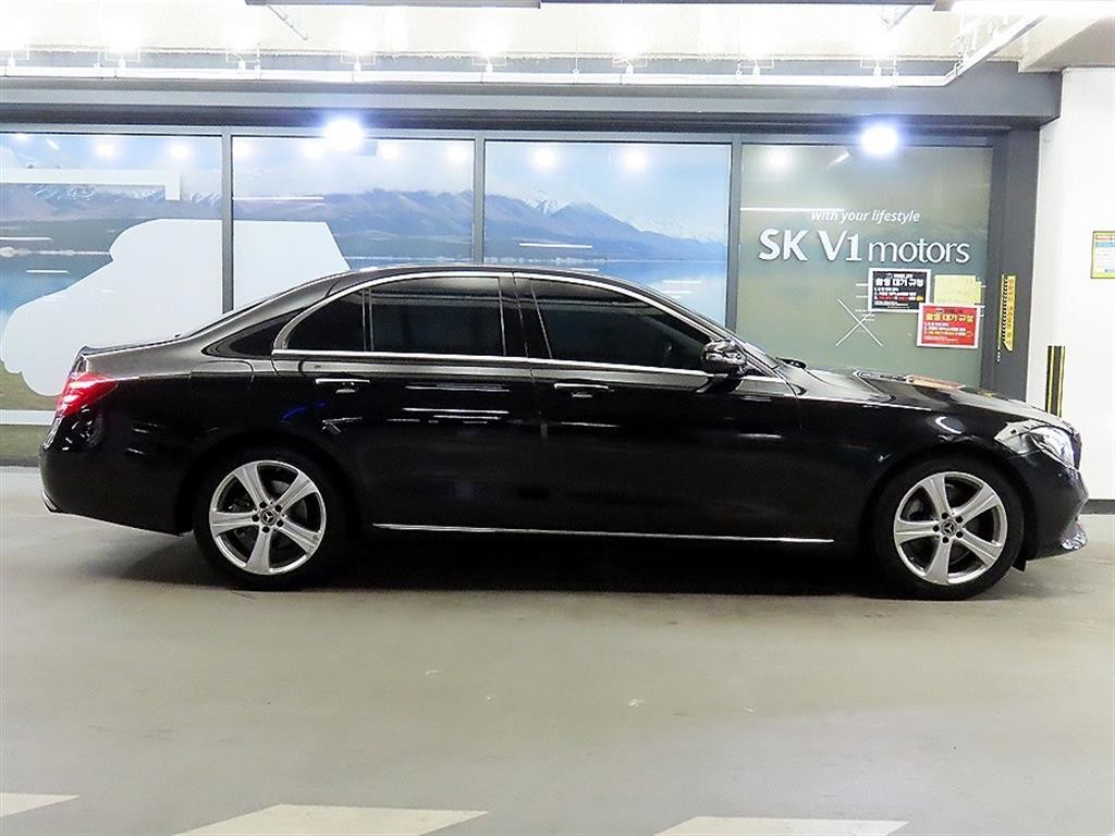 벤츠 E 클래스 E-클래스 W213 E200 아방가르드 이미지 3