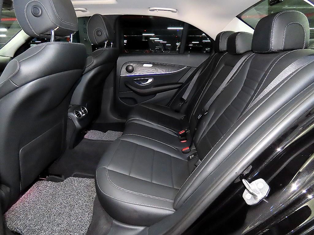 벤츠 E 클래스 E-클래스 W213 E200 아방가르드 이미지 7