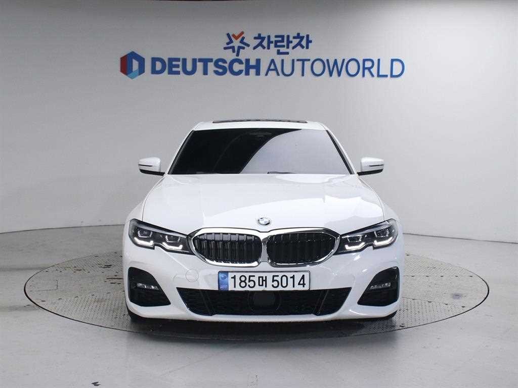 BMW 3시리즈 3시리즈 (G20) 320i M 스포츠 이미지 3
