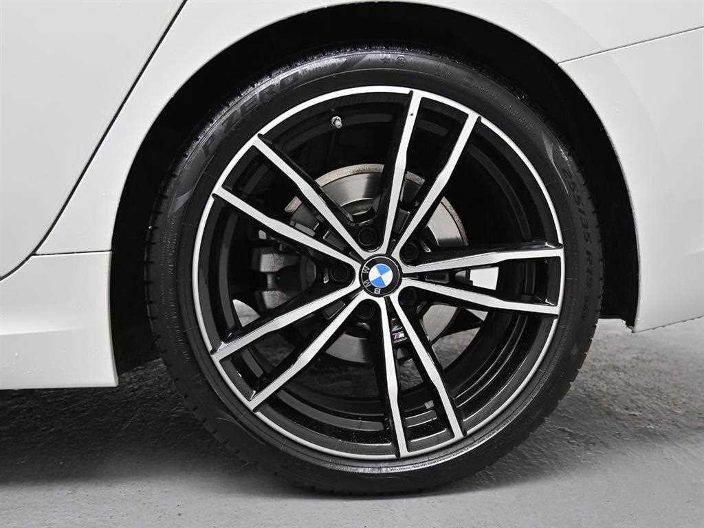 BMW 3시리즈 3시리즈 (G20) 320i M 스포츠 이미지 5