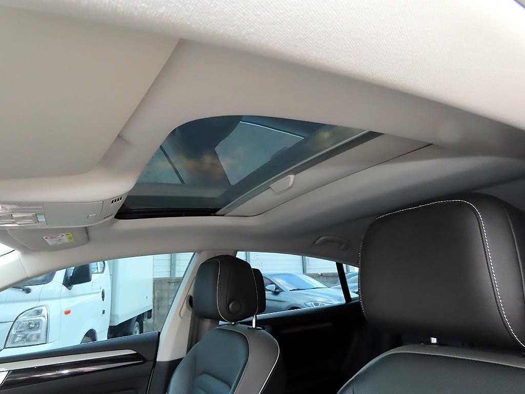 폭스바겐 아테온 2.0 TDI 프레스티지 이미지 16