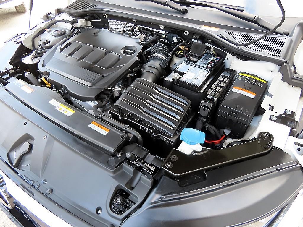 폭스바겐 아테온 2.0 TDI 프레스티지 이미지 19