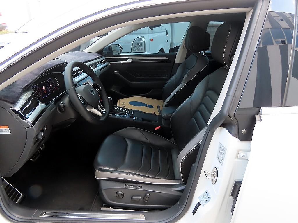 폭스바겐 아테온 2.0 TDI 프레스티지 이미지 5