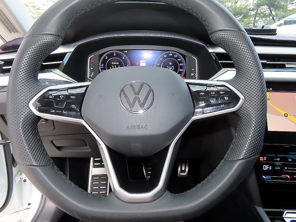 폭스바겐 아테온 2.0 TDI 프레스티지 이미지 8
