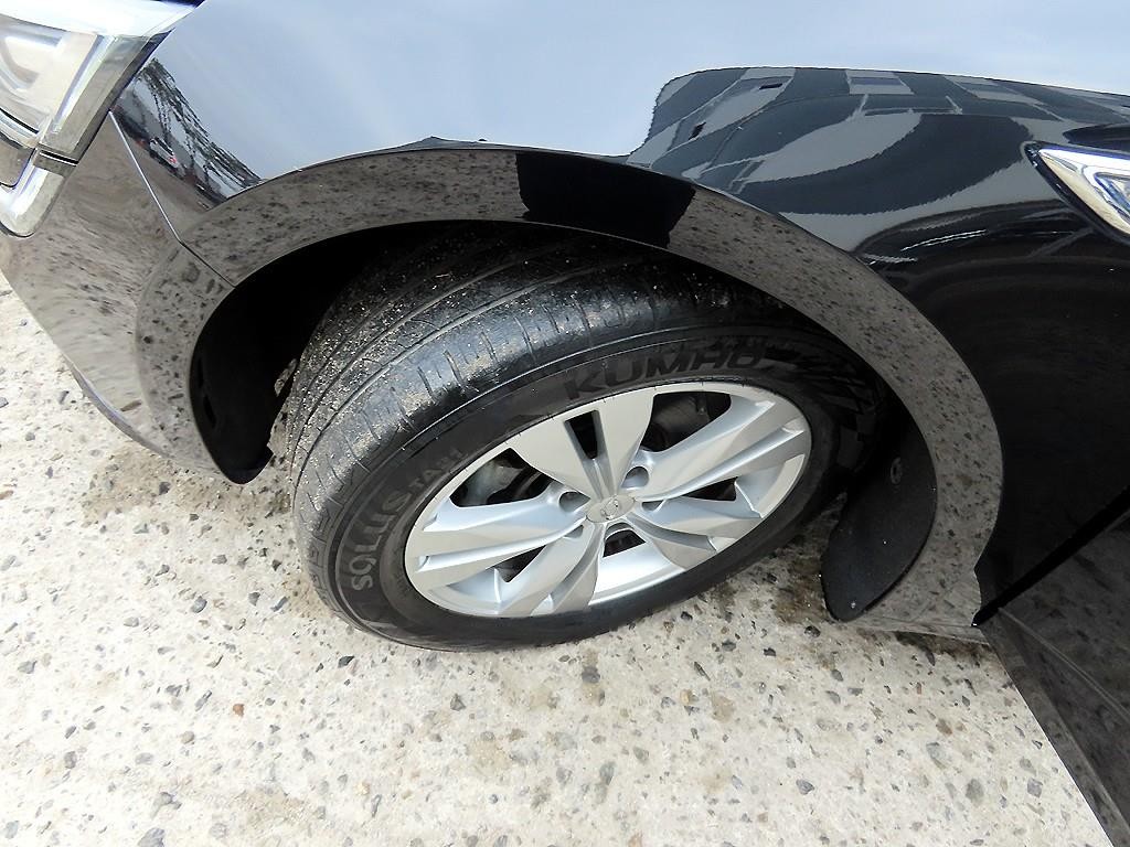 르노코리아(삼성) SM6 LPG 2.0 LPe SE(렌터카) 이미지 19