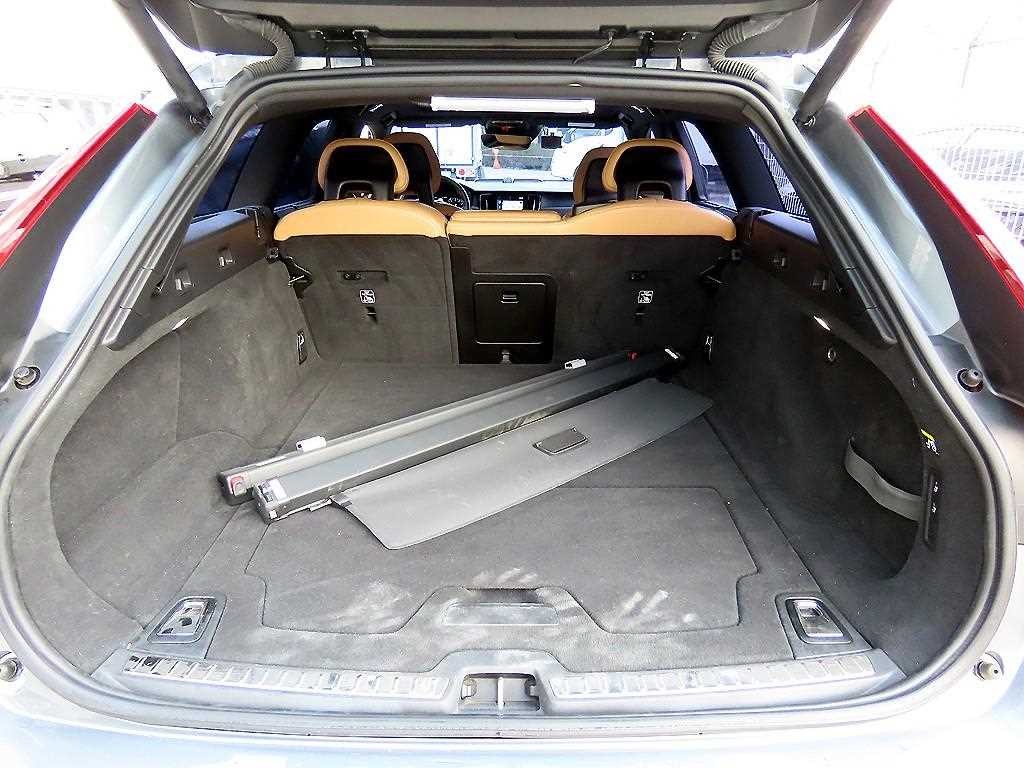 볼보 V90 V90 크로스컨트리 T5 프로 AWD 이미지 17