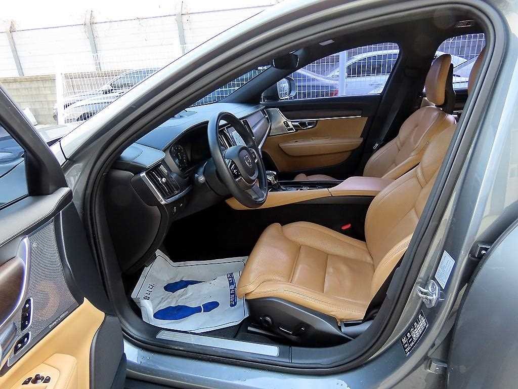 볼보 V90 V90 크로스컨트리 T5 프로 AWD 이미지 5