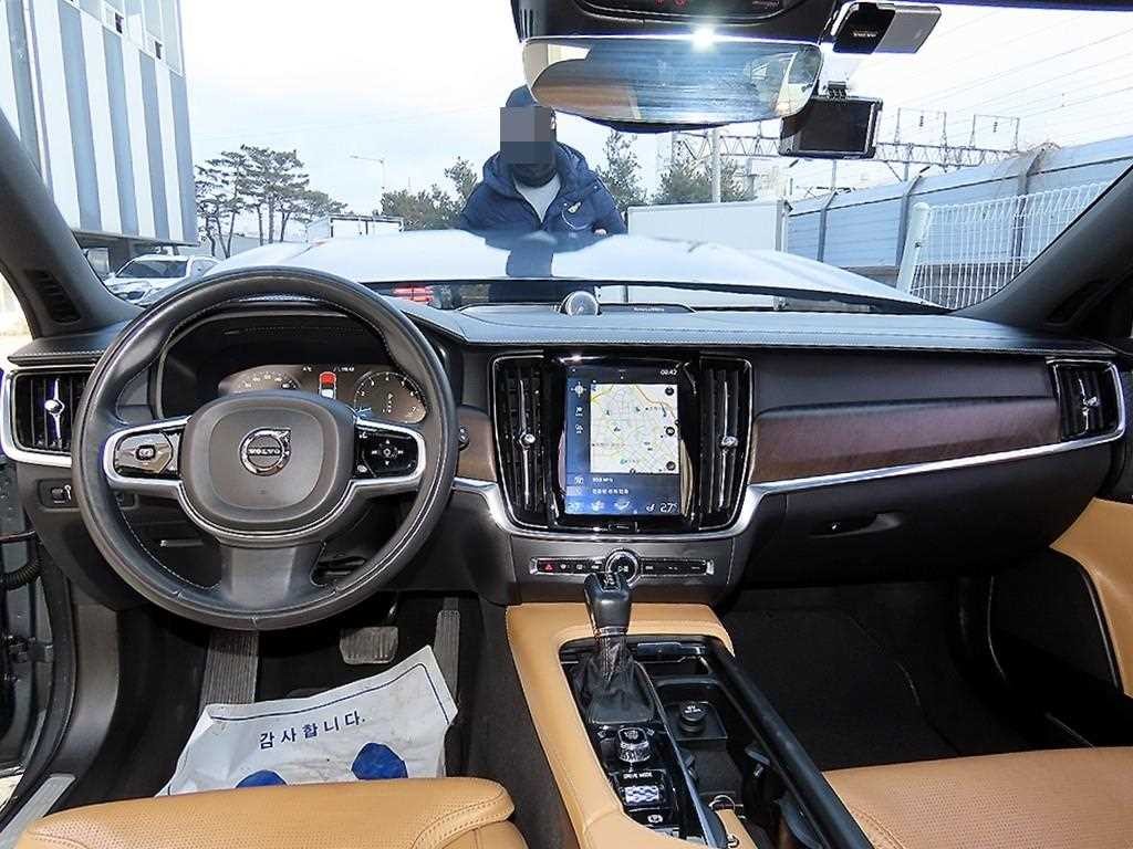 볼보 V90 V90 크로스컨트리 T5 프로 AWD 이미지 7