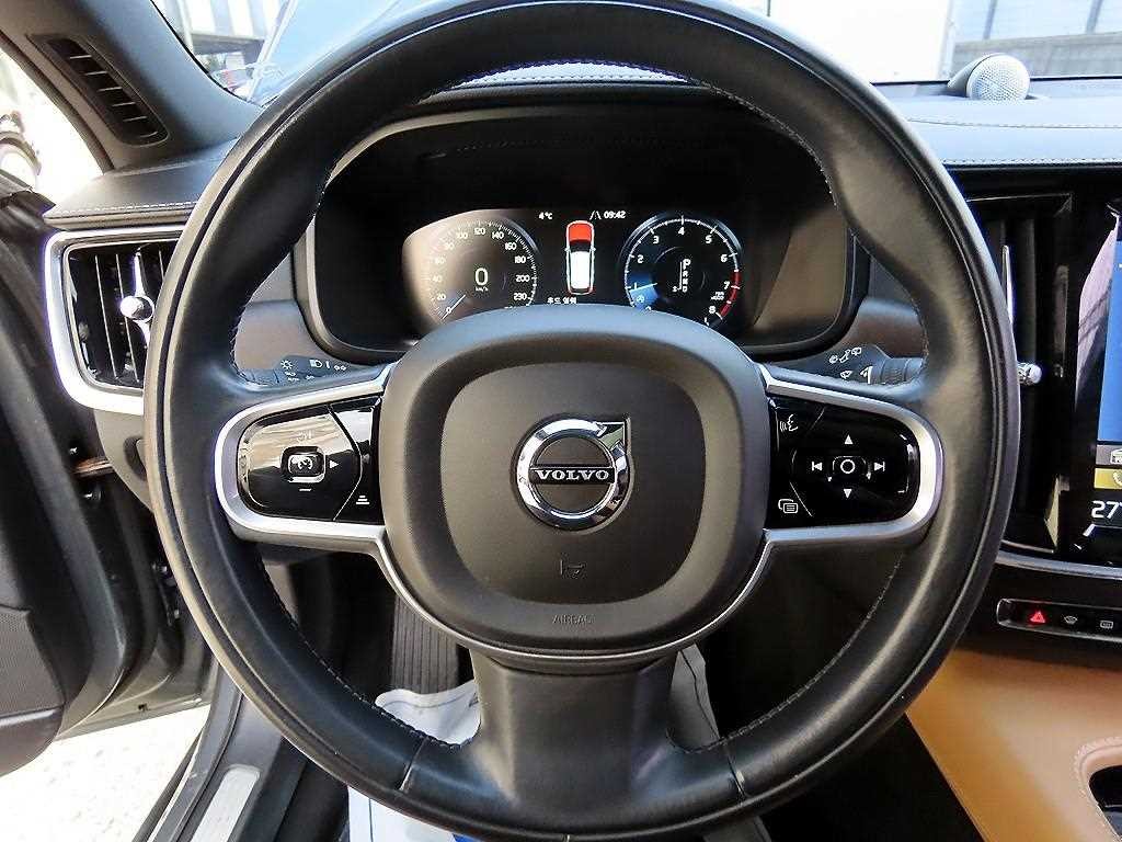 볼보 V90 V90 크로스컨트리 T5 프로 AWD 이미지 8