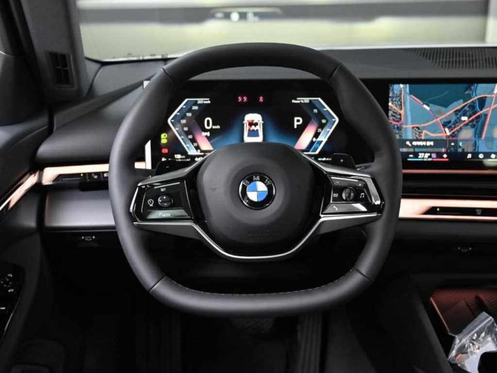 BMW 5시리즈 5시리즈 (G60) 520i 기본형 이미지 13