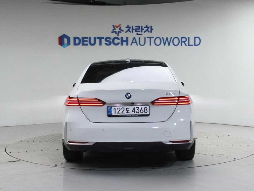 BMW 5시리즈 5시리즈 (G60) 520i 기본형 이미지 4