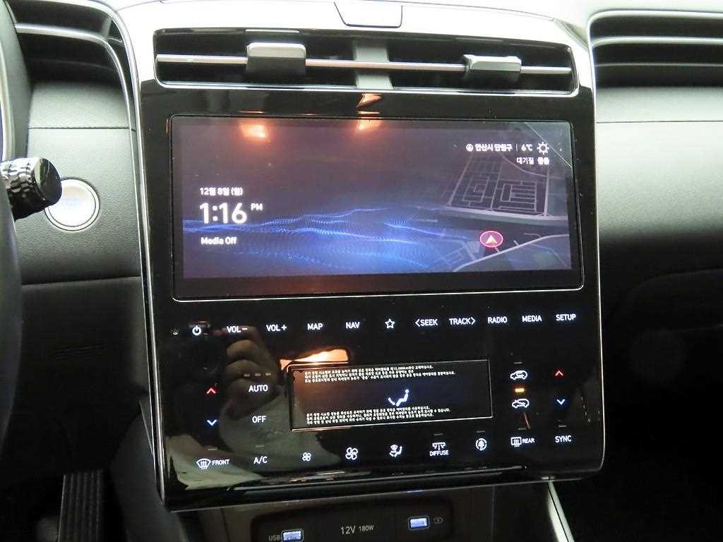 현대 투싼 투싼 (NX4) 디젤 2.0 2WD 프리미엄 이미지 8