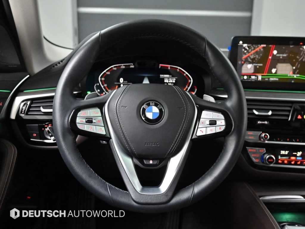 BMW 5시리즈 5시리즈 (G30) 530i xDrive 럭셔리 이미지 13