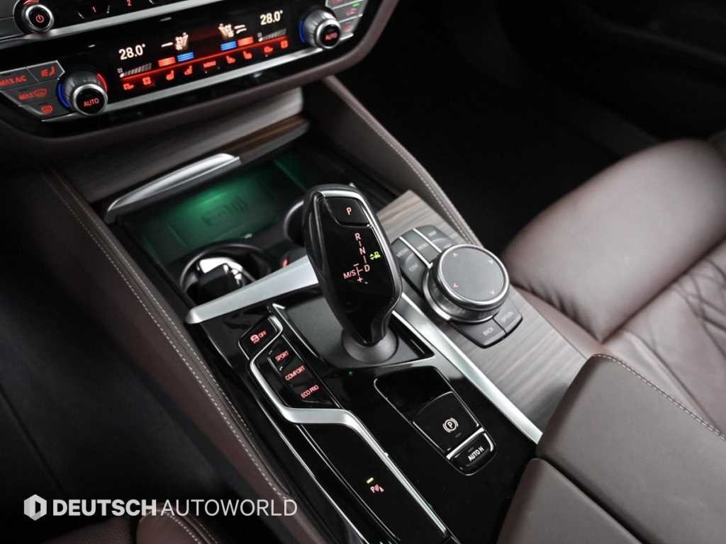 BMW 5시리즈 5시리즈 (G30) 530i xDrive 럭셔리 이미지 9