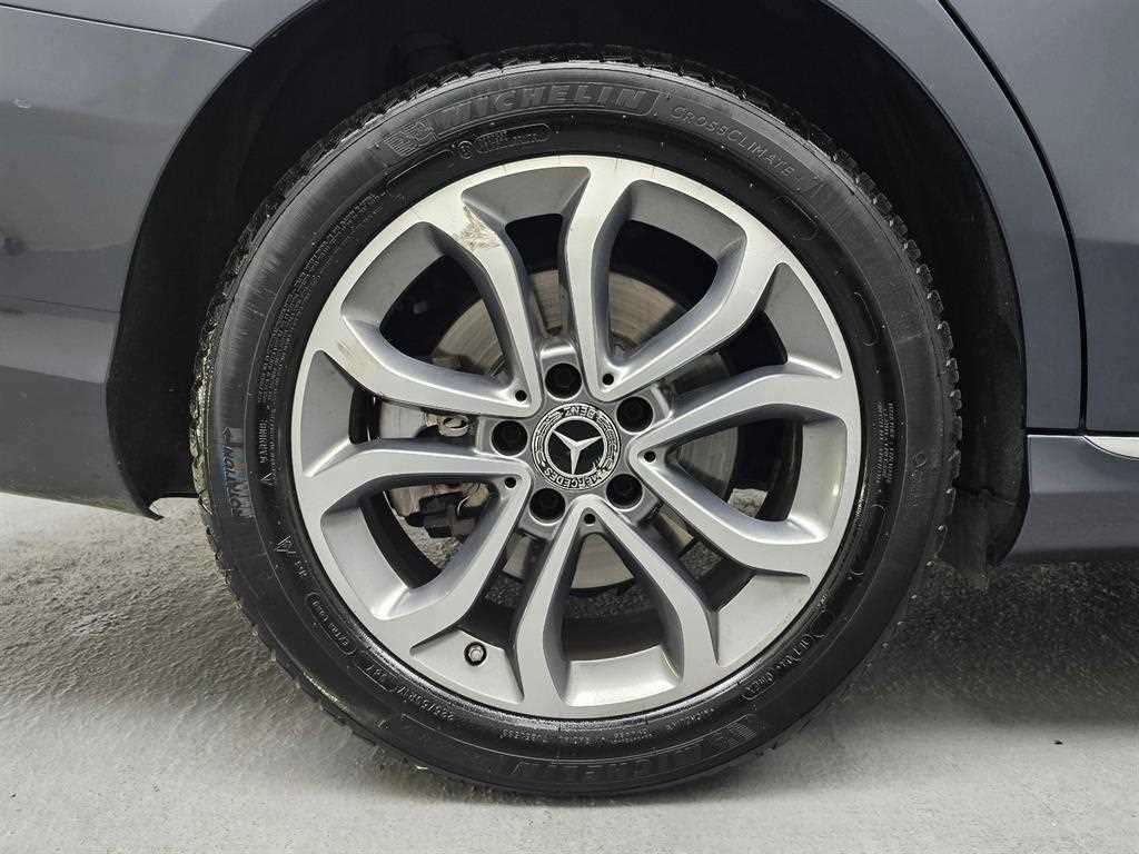 벤츠 C 클래스 C클래스 W205 C220 d 4MATIC 에스테이트 이미지 5