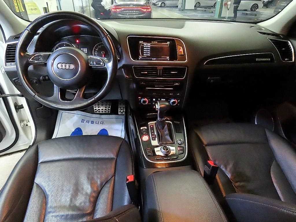 아우디 Q5 45 TDI 콰트로 다이나믹 이미지 10