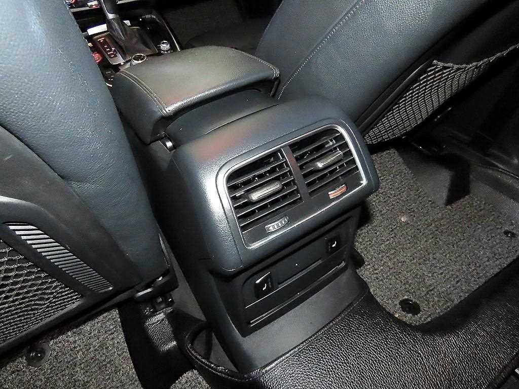 아우디 Q5 45 TDI 콰트로 다이나믹 이미지 14