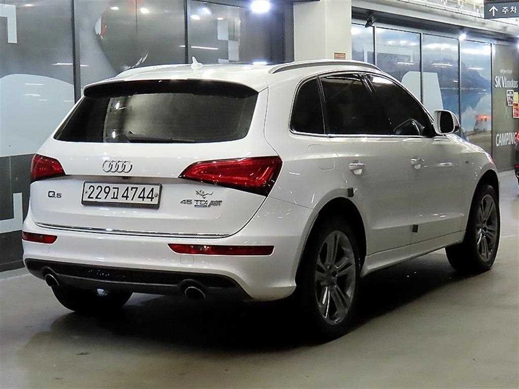 아우디 Q5 45 TDI 콰트로 다이나믹 이미지 4