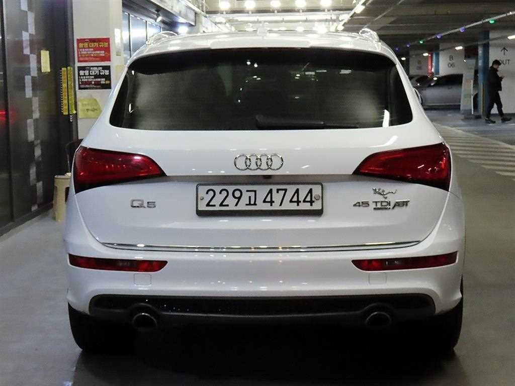 아우디 Q5 45 TDI 콰트로 다이나믹 이미지 5