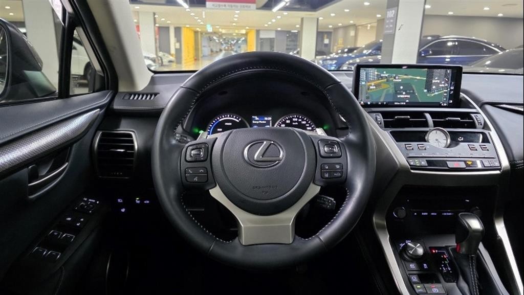 렉서스 NX NX 300h 슈프림 이미지 12