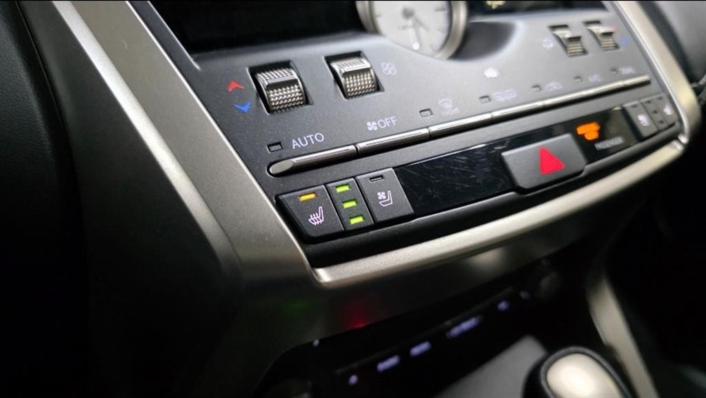 렉서스 NX NX 300h 슈프림 이미지 16