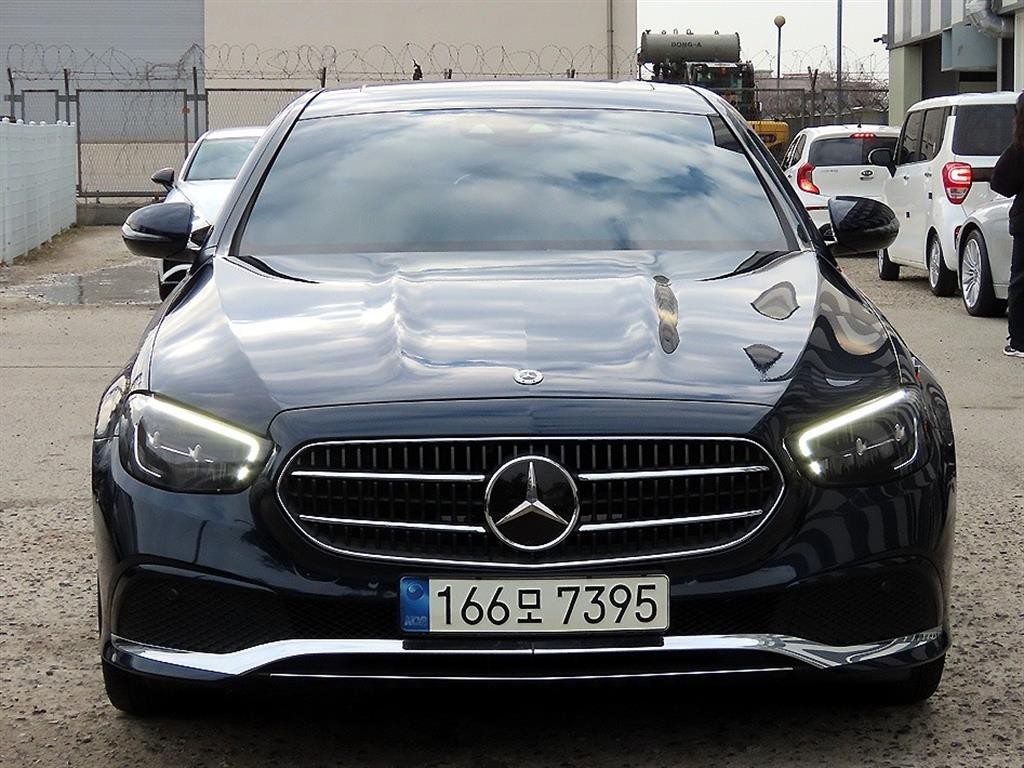 벤츠 E 클래스 E-클래스 W213 E250 아방가르드 이미지 1