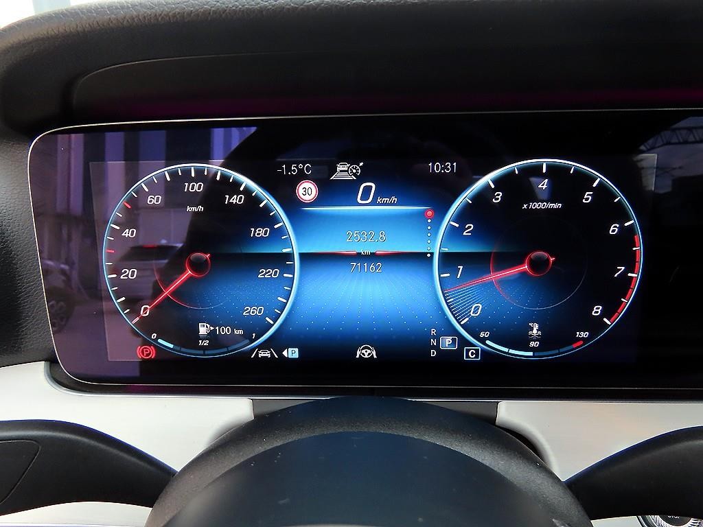 벤츠 E 클래스 E-클래스 W213 E250 아방가르드 이미지 9