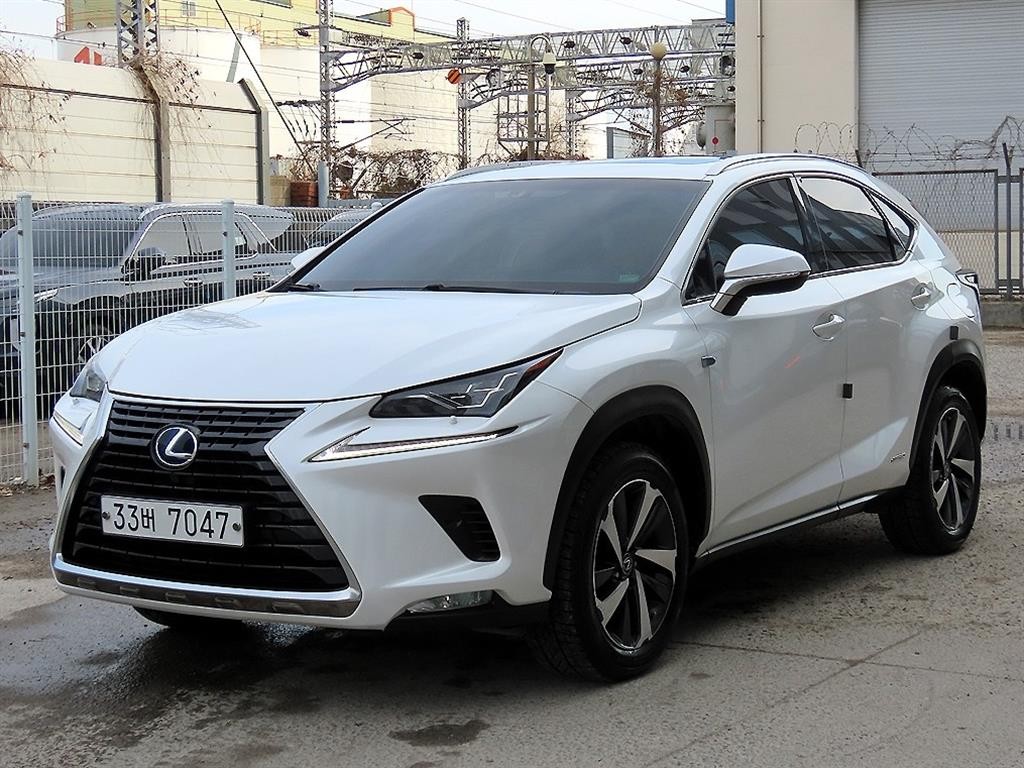 렉서스 NX NX 300h 슈프림 이미지 2
