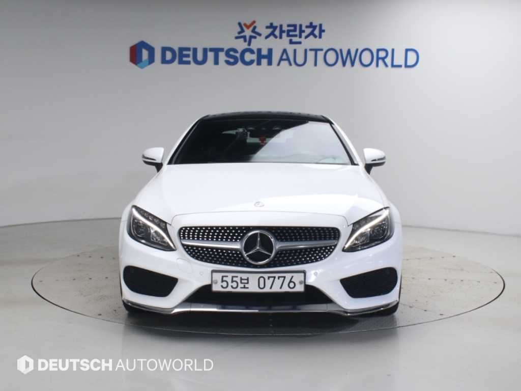 벤츠 C 클래스 C클래스 W205 C200 쿠페 이미지 3
