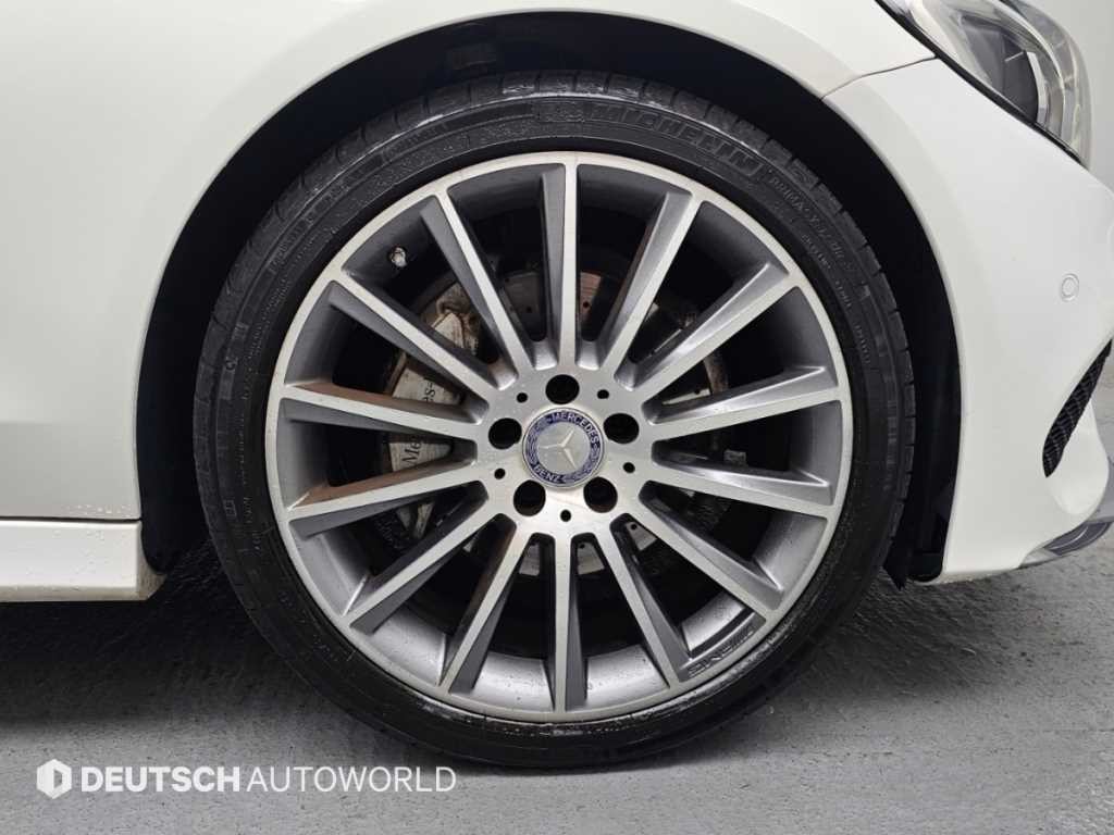 벤츠 C 클래스 C클래스 W205 C200 쿠페 이미지 5