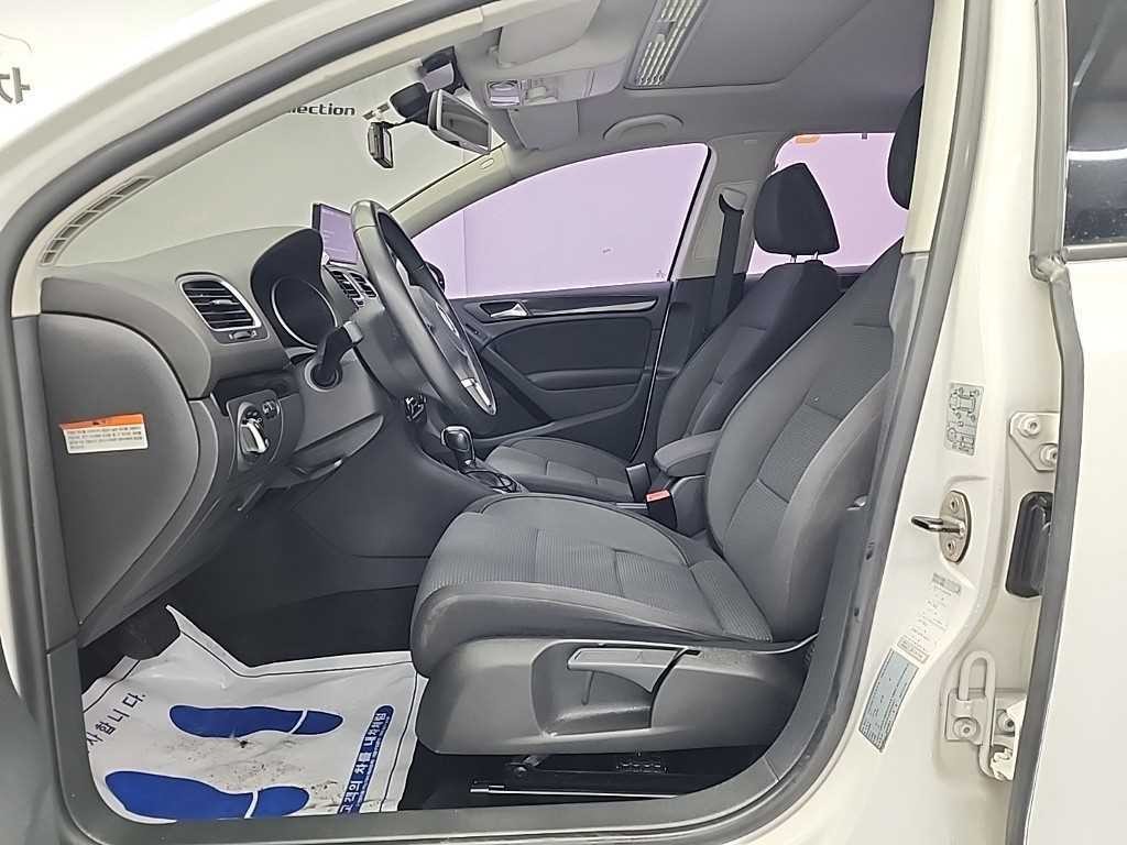 폭스바겐 골프 골프 6세대 2.0 TDI 이미지 11