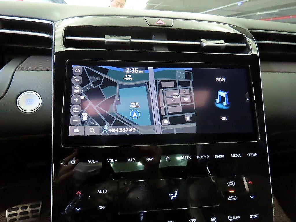 현대 투싼 투싼 (NX4) 디젤 2.0 2WD 인스퍼레이션 이미지 13