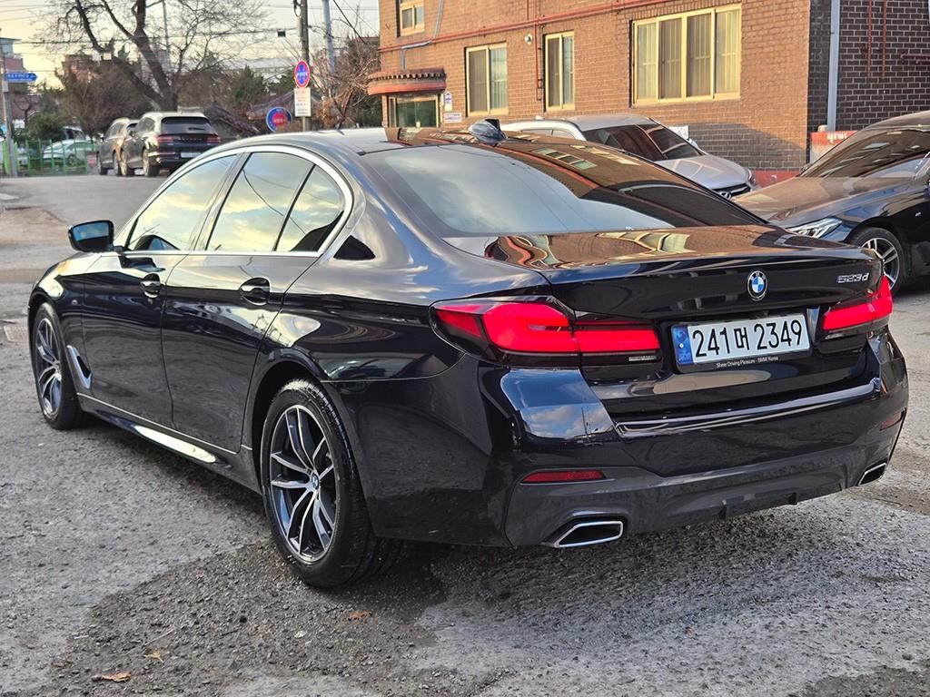 BMW 5시리즈 5시리즈 (G30) 523d M 스포츠 이미지 3