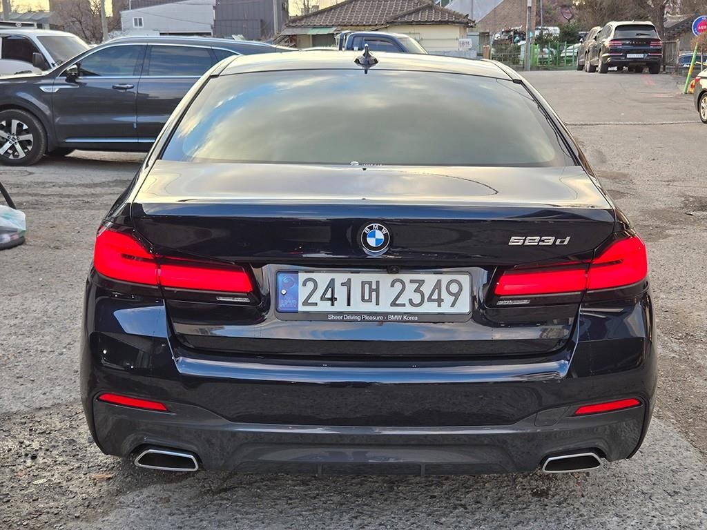 BMW 5시리즈 5시리즈 (G30) 523d M 스포츠 이미지 4