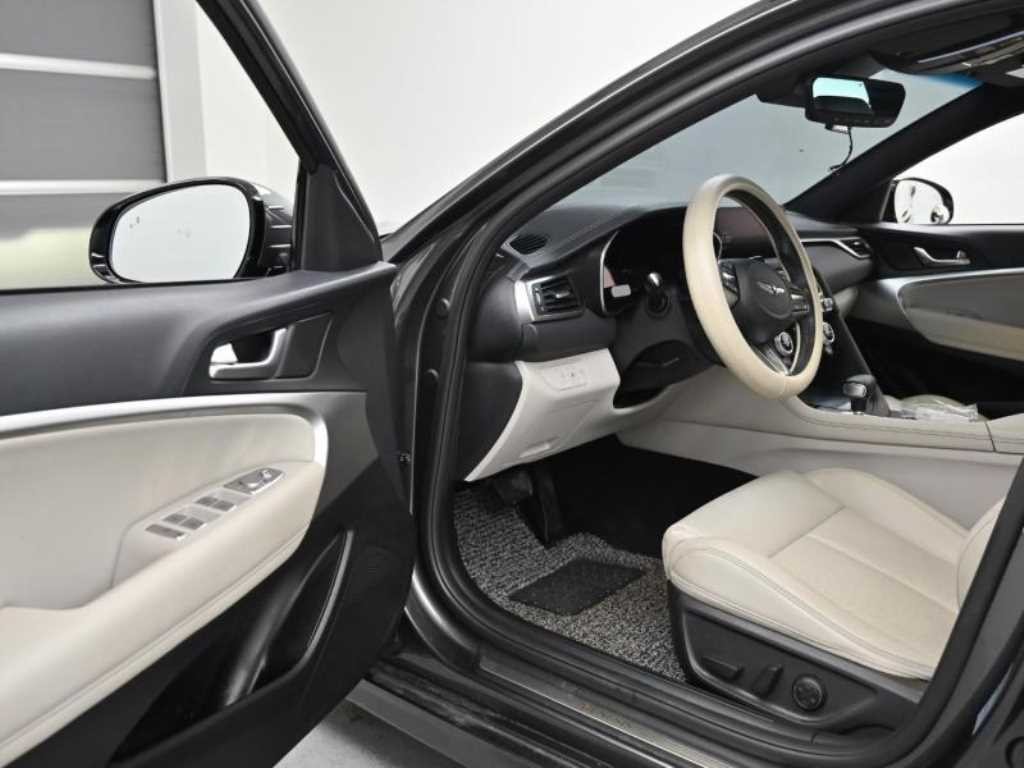 제네시스 G70 더 뉴 G70 가솔린 2.0T 2WD 이미지 11