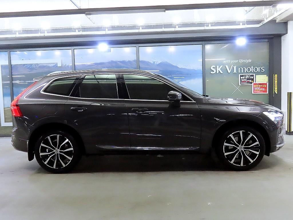 볼보 XC60 XC60(2세대) B6 AWD 얼티메이트 브라이트 이미지 3