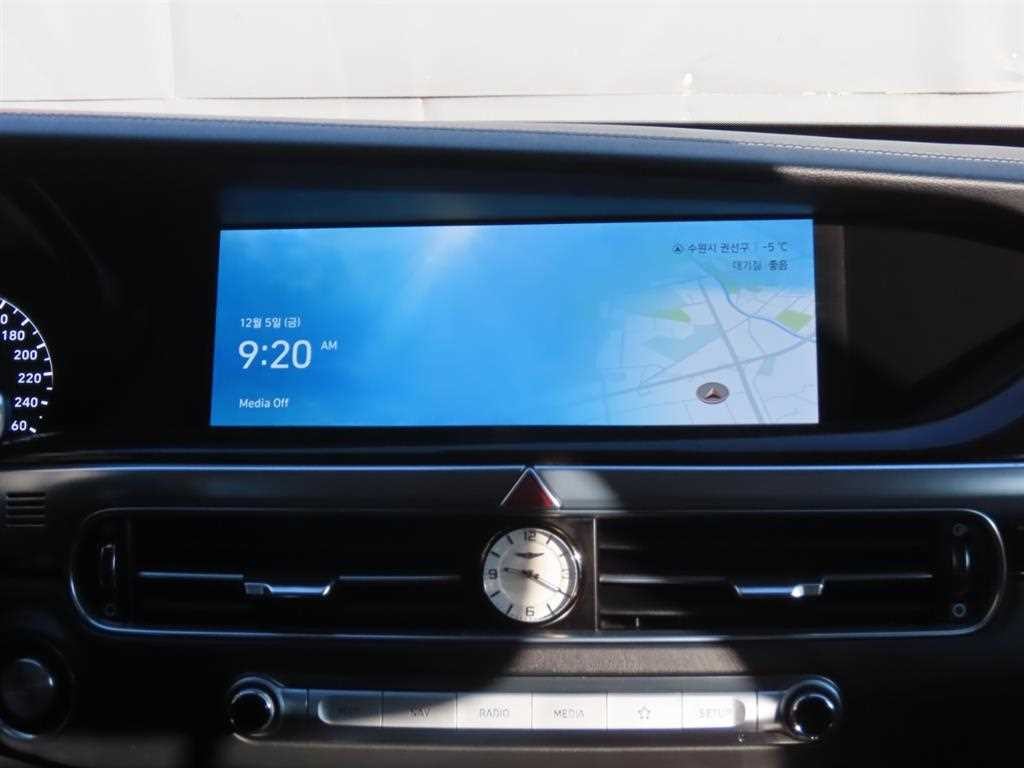제네시스 G90 3.8 GDI AWD 럭셔리 이미지 17