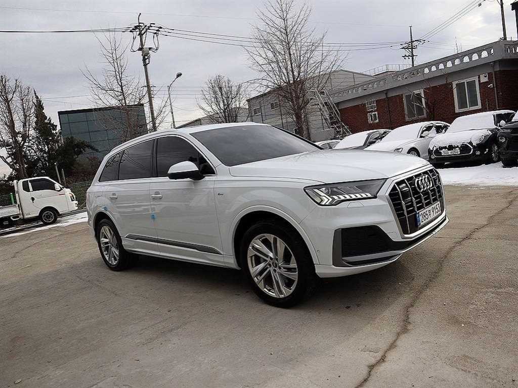 아우디 Q7 Q7 (4M) 45 TDI 콰트로 프리미엄 이미지 3