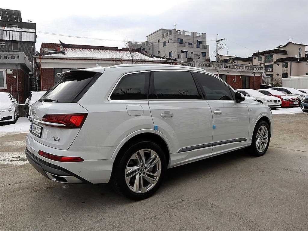 아우디 Q7 Q7 (4M) 45 TDI 콰트로 프리미엄 이미지 4