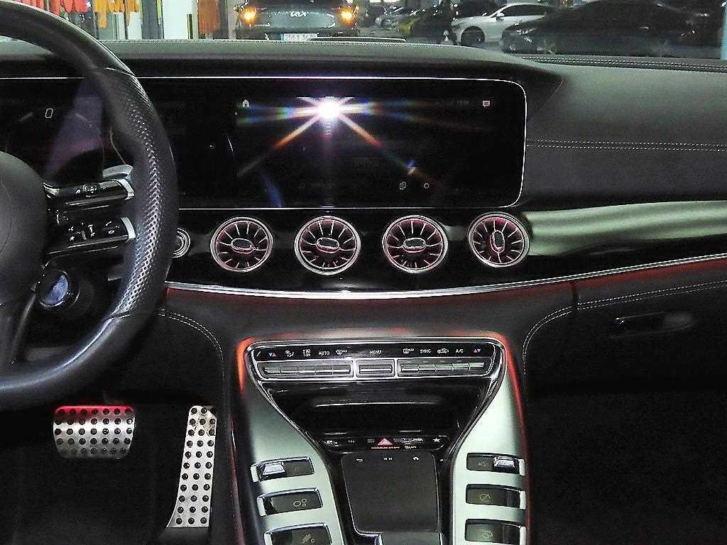 벤츠 AMG GT 4도어 43 4MATIC+ 이미지 11