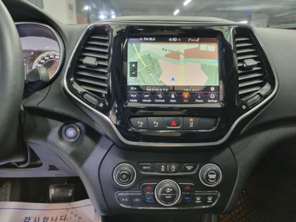 지프 체로키 체로키(KL) 2.4 리미티드 AWD 이미지 12