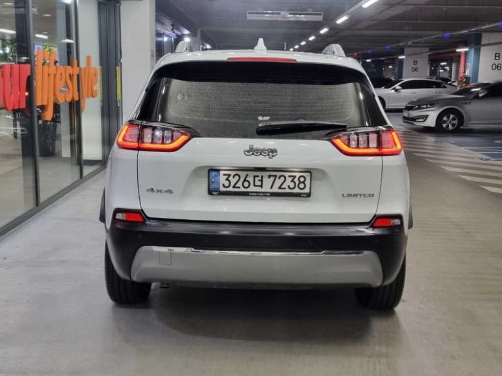 지프 체로키 체로키(KL) 2.4 리미티드 AWD 이미지 4