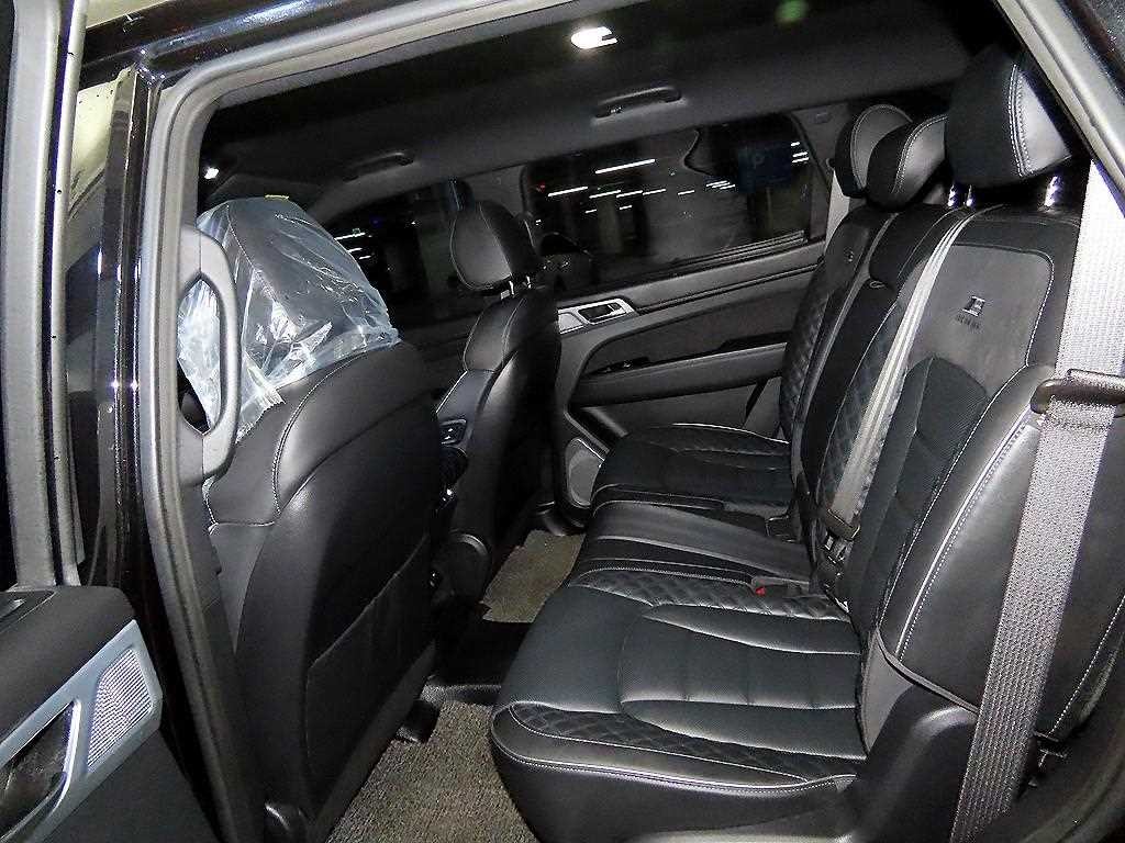 KG모빌리티(쌍용) 렉스턴 올 뉴 렉스턴 (Y450) 디젤 2.2 4WD 더 블랙 이미지 7