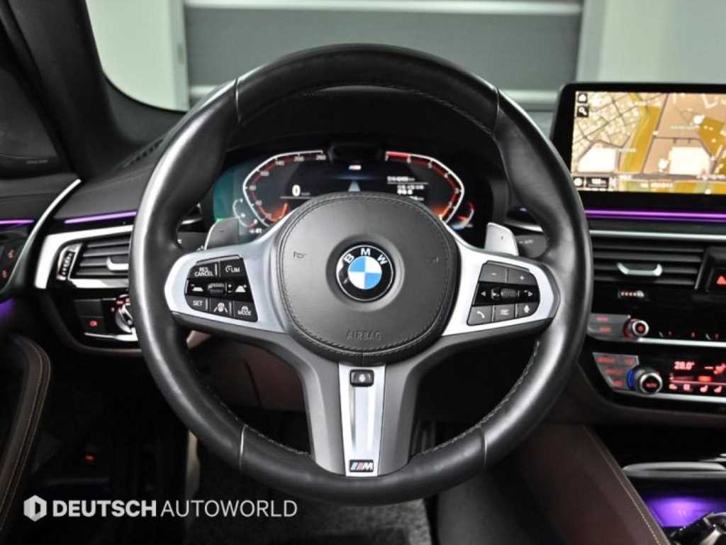 BMW 5시리즈 5시리즈 (G30) 530i M 스포츠 이미지 13