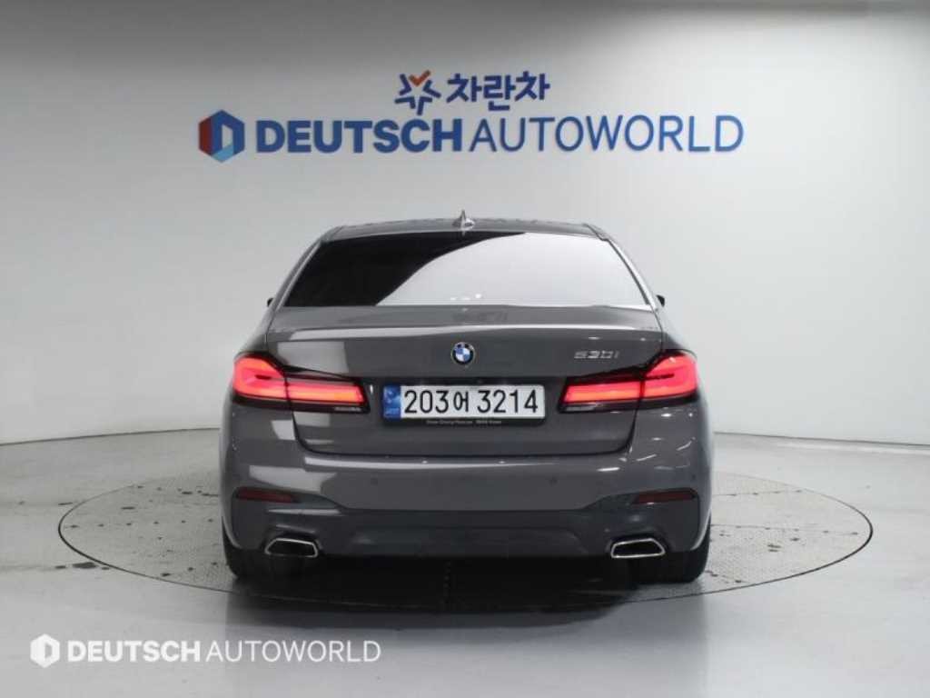 BMW 5시리즈 5시리즈 (G30) 530i M 스포츠 이미지 4
