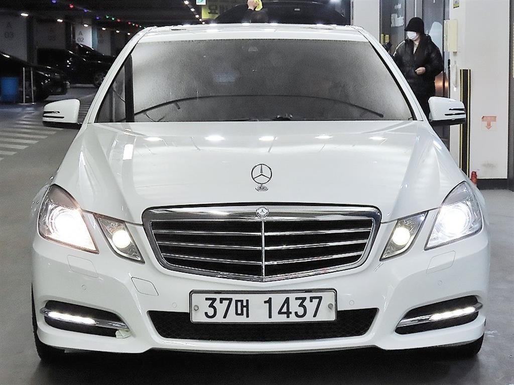 벤츠 E 클래스 E-클래스 W212 E220 CDI 아방가르드 이미지 2