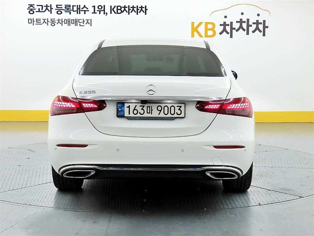 벤츠 E 클래스 E-클래스 W213 E250 아방가르드 이미지 3