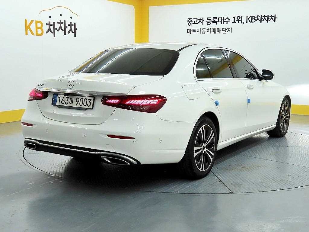 벤츠 E 클래스 E-클래스 W213 E250 아방가르드 이미지 4