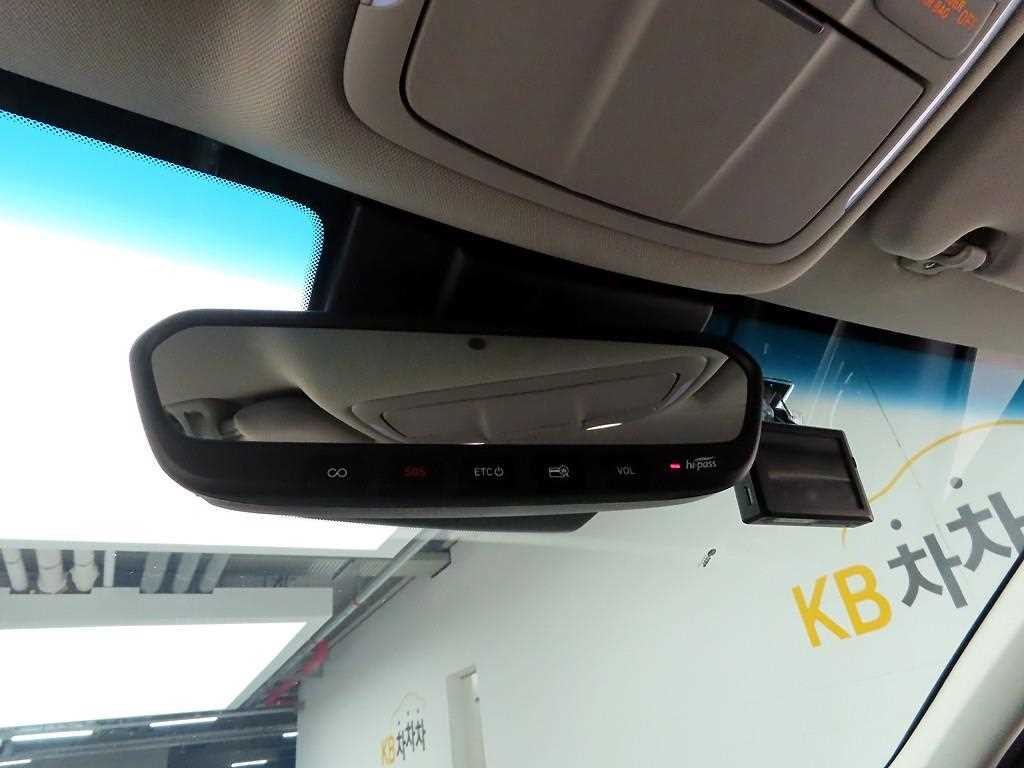 제네시스 G70 2.0T 엘리트 이미지 14